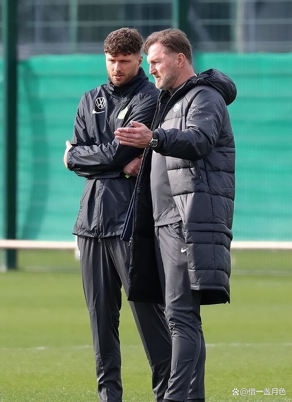 沃尔夫斯堡主帅因家庭原因暂时离队的简单介绍 沃尔夫斯堡主帅因家庭原因暂时离队的简单介绍