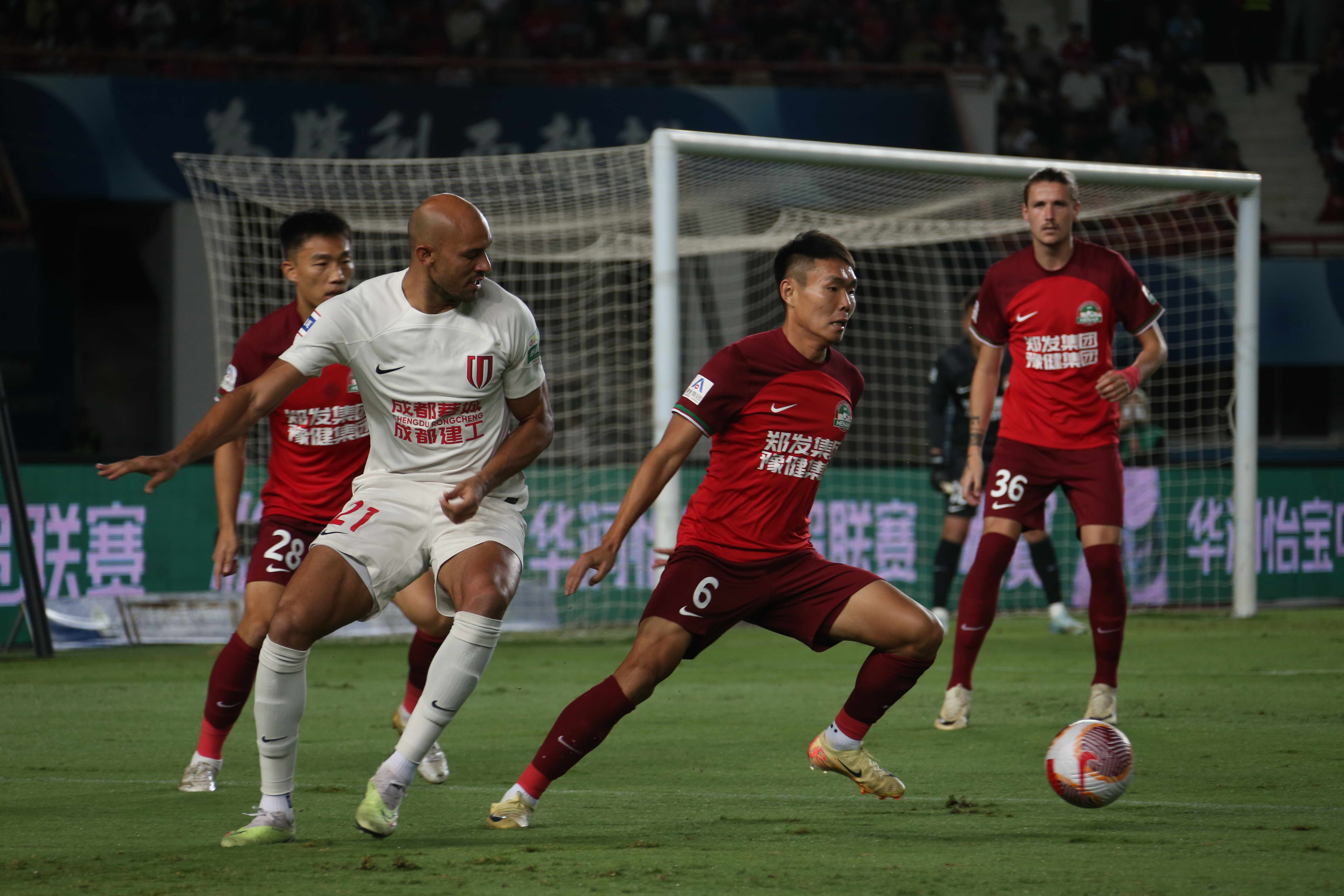 包含战术调整得当，球队战绩逐渐提升的词条