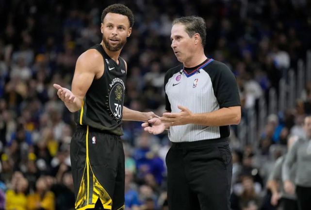 战神关键时刻爆发,率队绝杀取得惊险胜利!的简单介绍 战神关键时刻爆发,率队绝杀取得惊险胜利!的简单介绍