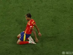 亚琛年轻球员迎生涯首秀，希望表现出色获得更多机会(亚琛vlog)