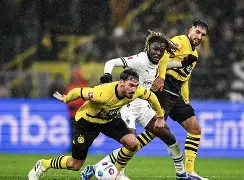 斯图加特主场战平多特蒙德，表现出色(斯图加特主场战平多特蒙德,表现出色的球员)