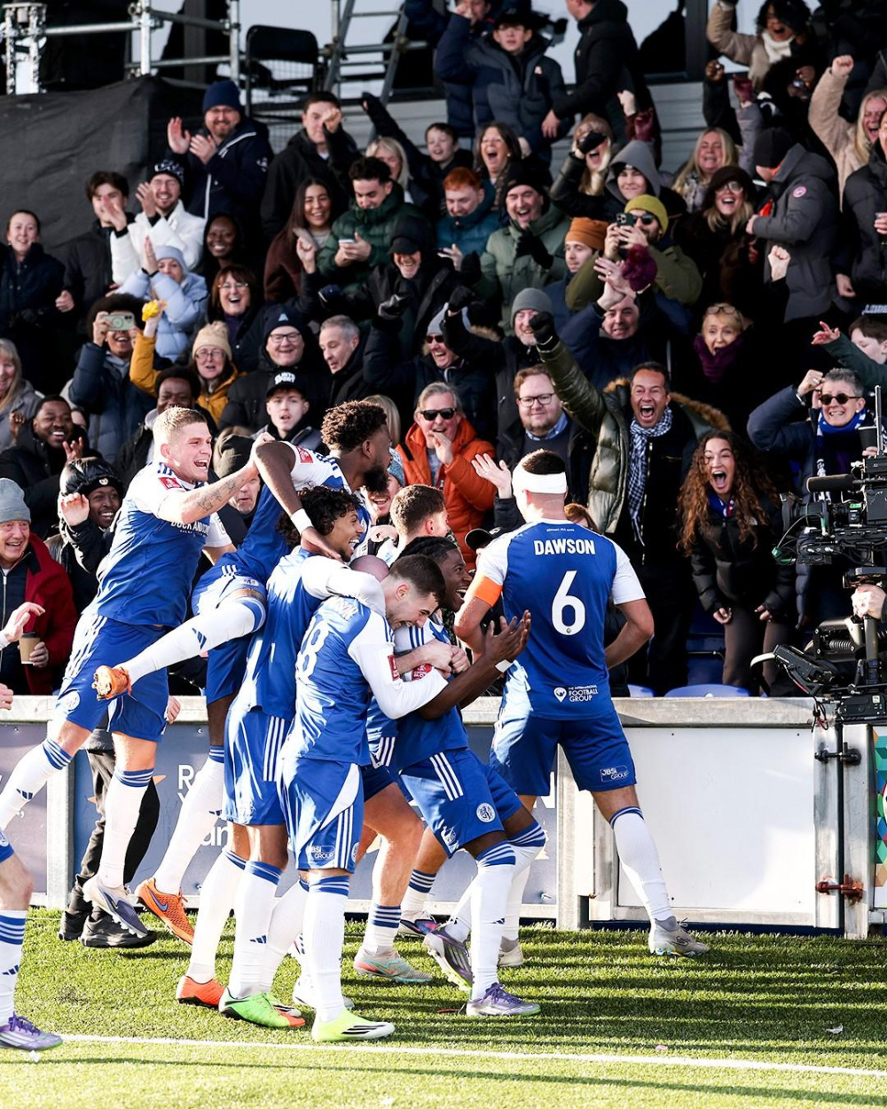 关于瓦伦西亚连胜场：欧洲冠军联赛爆发奇迹的信息